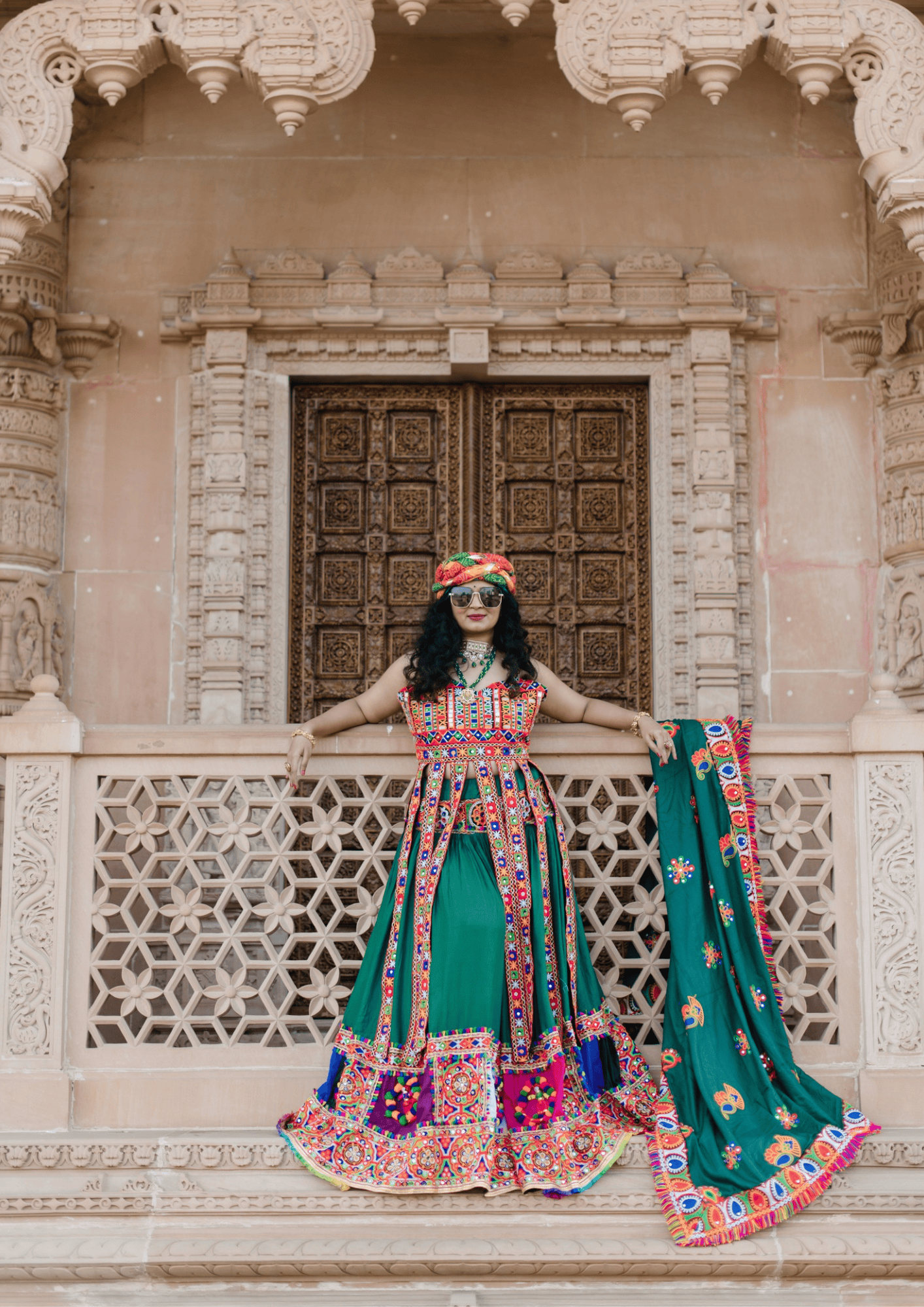 Nine Nights, Nine Colours, Plenty of Outfit Changes